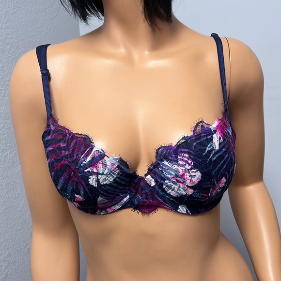 Victoria Secret Push Up Bra S34C - Picture 1 of 6